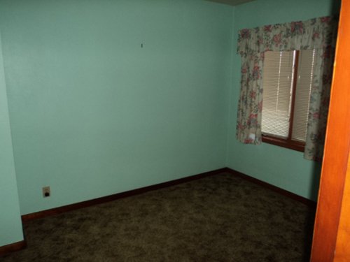 Property photo 3 - 3 Bedroom Ranch Home Real Estate Auction